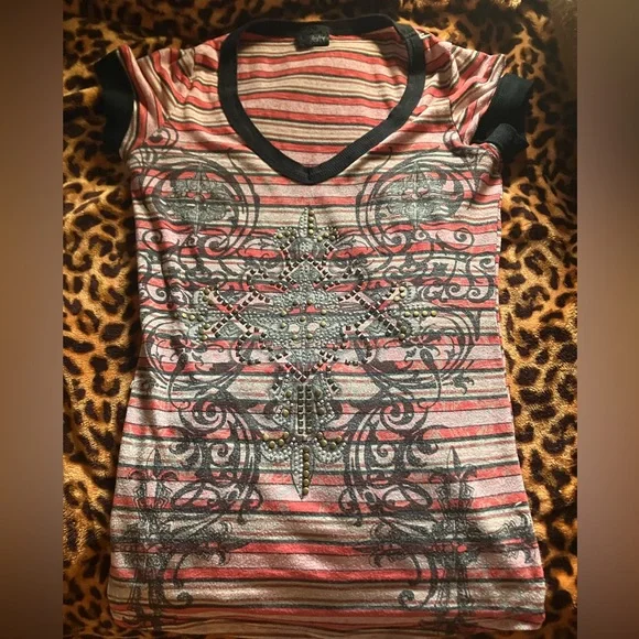 Pink and white striped Y2k baddazled short sleeve top - Picture 4 of 5